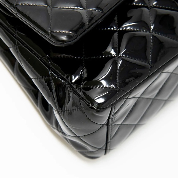 Chanel Black Maxi Classic Flap - Picture 8 of 16